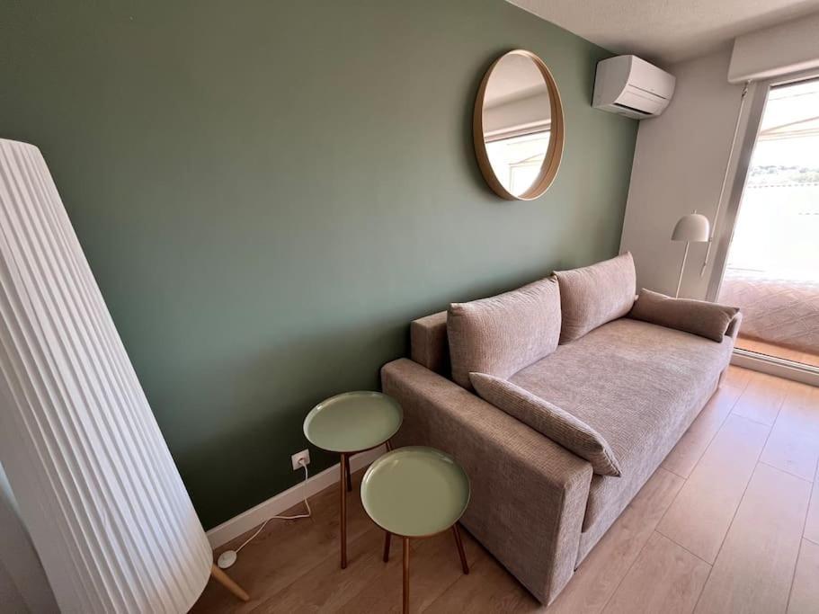 Studio Vue Mer Avec Piscine Et Terrain De Tennis Sausset-les-Pins Bagian luar foto