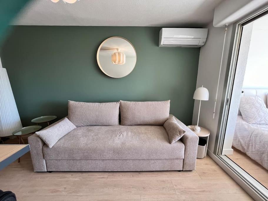 Studio Vue Mer Avec Piscine Et Terrain De Tennis Sausset-les-Pins Bagian luar foto