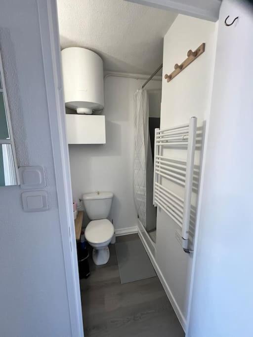 Studio Vue Mer Avec Piscine Et Terrain De Tennis Sausset-les-Pins Bagian luar foto